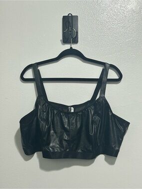 Torrid NWT Rich Black Pleather Wireless Bralette Faux Leather Size 5 5X